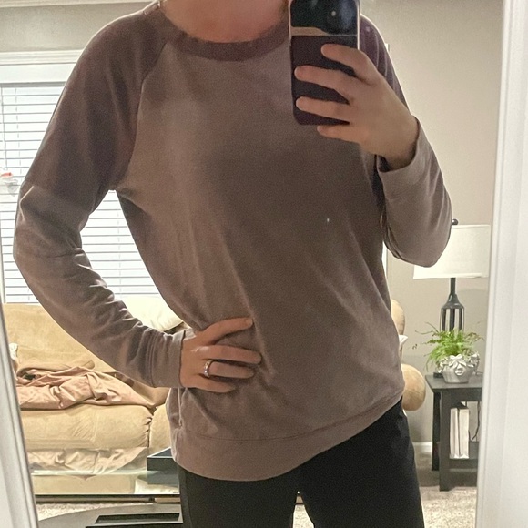 Sweatshirt - Picture 2 of 6